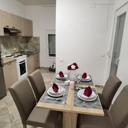 Beciri Διαμέρισμα *